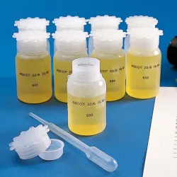 Gegradueerde flessen met brede hals 250 ml | 61 mm (opening Ø 34,5 mm) | 126 mm | 25 ml Gegradueerde flessen met brede hals 250 ml | 61 mm (opening Ø 34,5 mm) | 126 mm | 25 ml