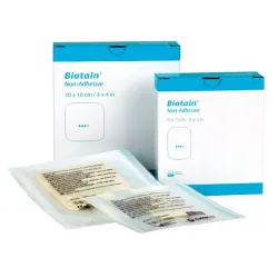 Biatain Schuimverband Coloplast zelfklevend | 17 x 17 cm