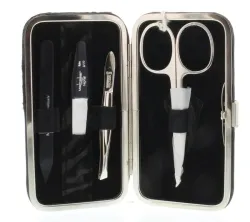 Malteser Manicure-etui 4-delig zwart lak- en fluweelleer